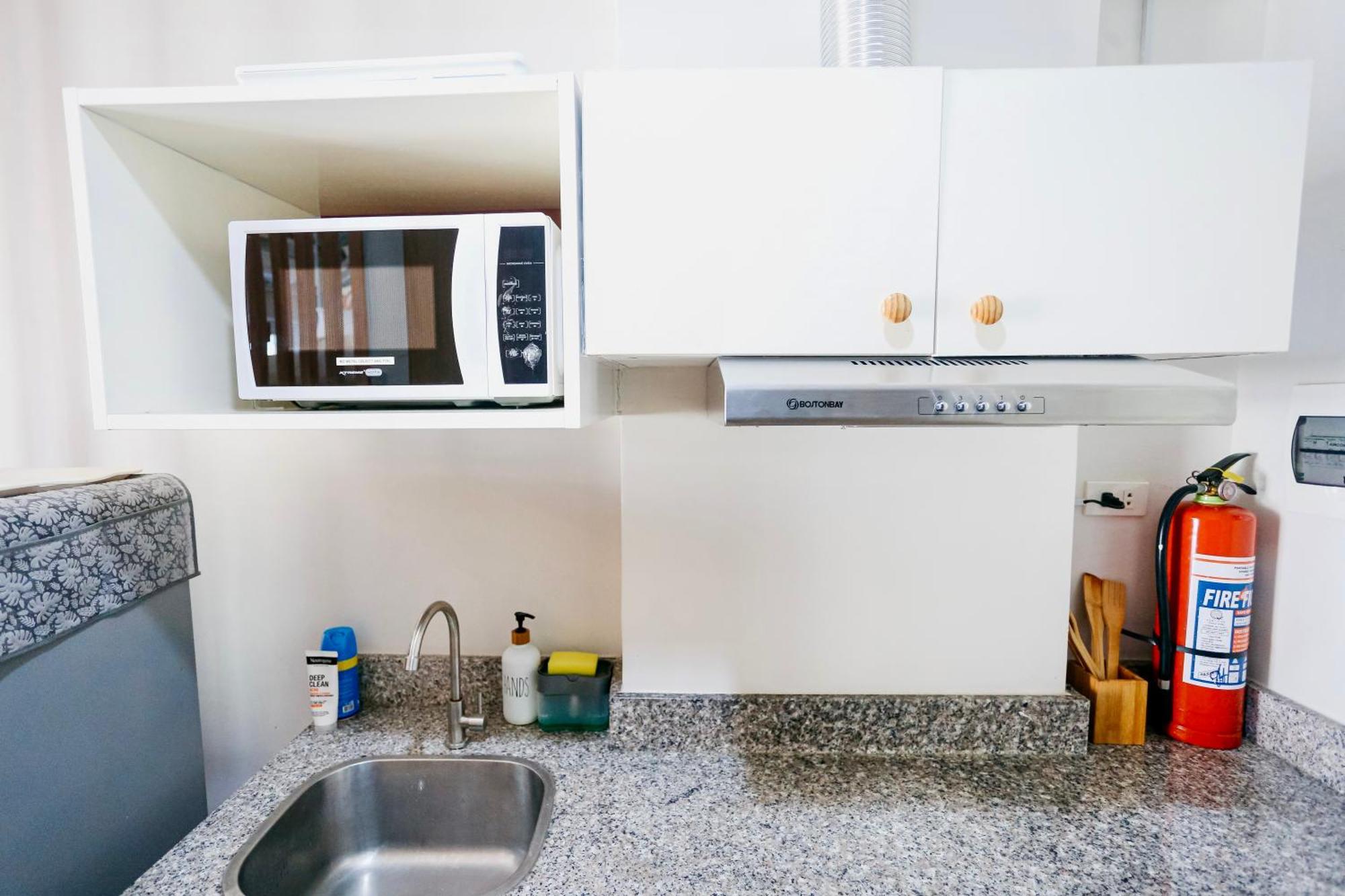 Cozy Layover Pad, 633b At Amani Grand & Residences, 4mins Airport Lapu-Lapu City