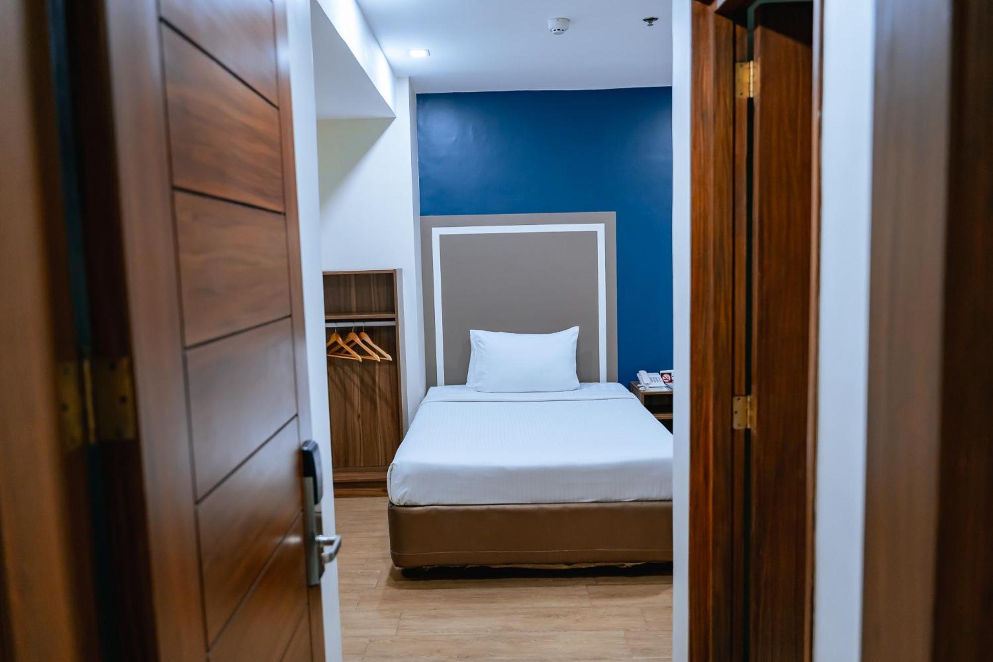 Hotel S & Residences