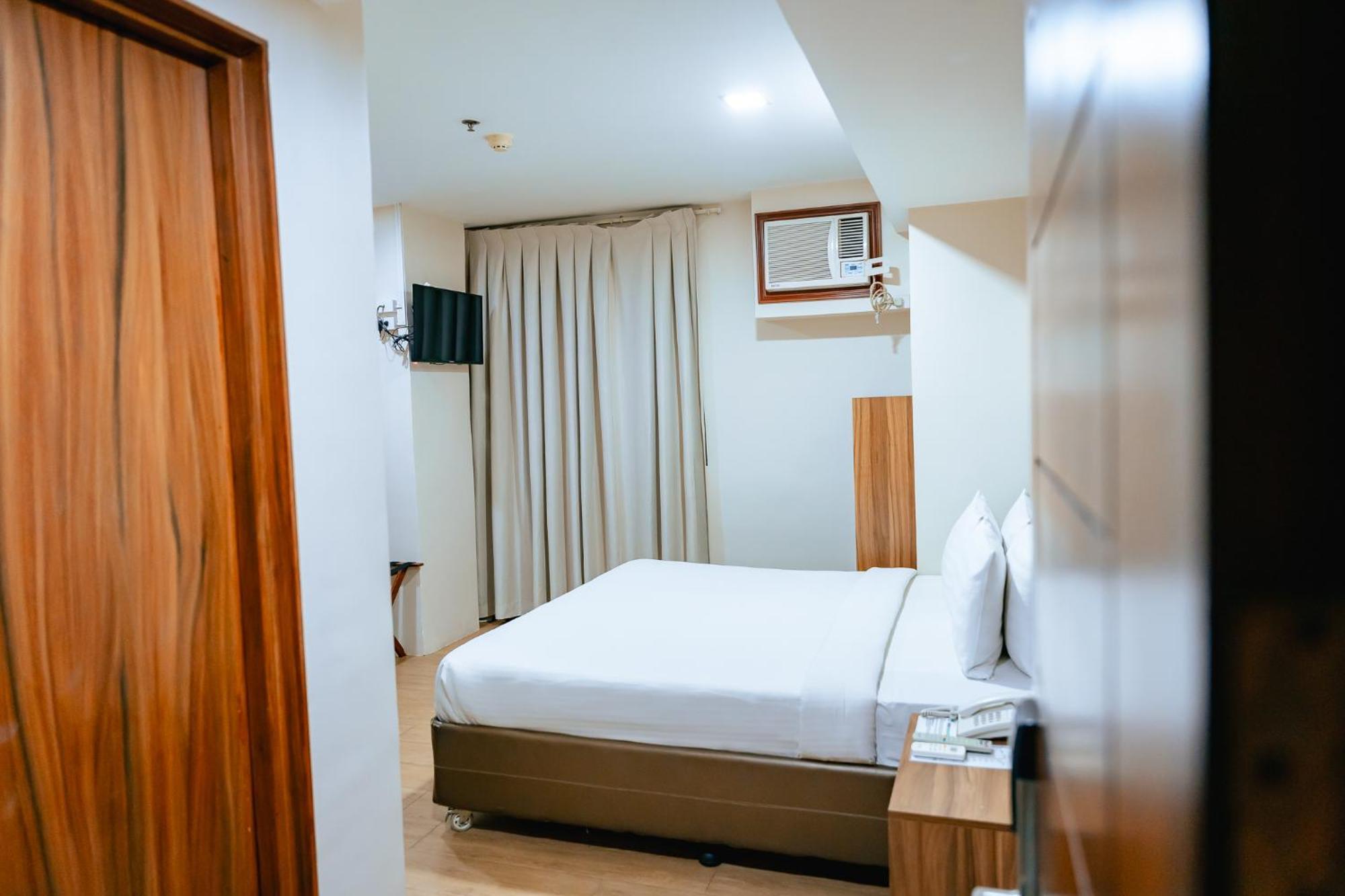 S & Residences Hotel