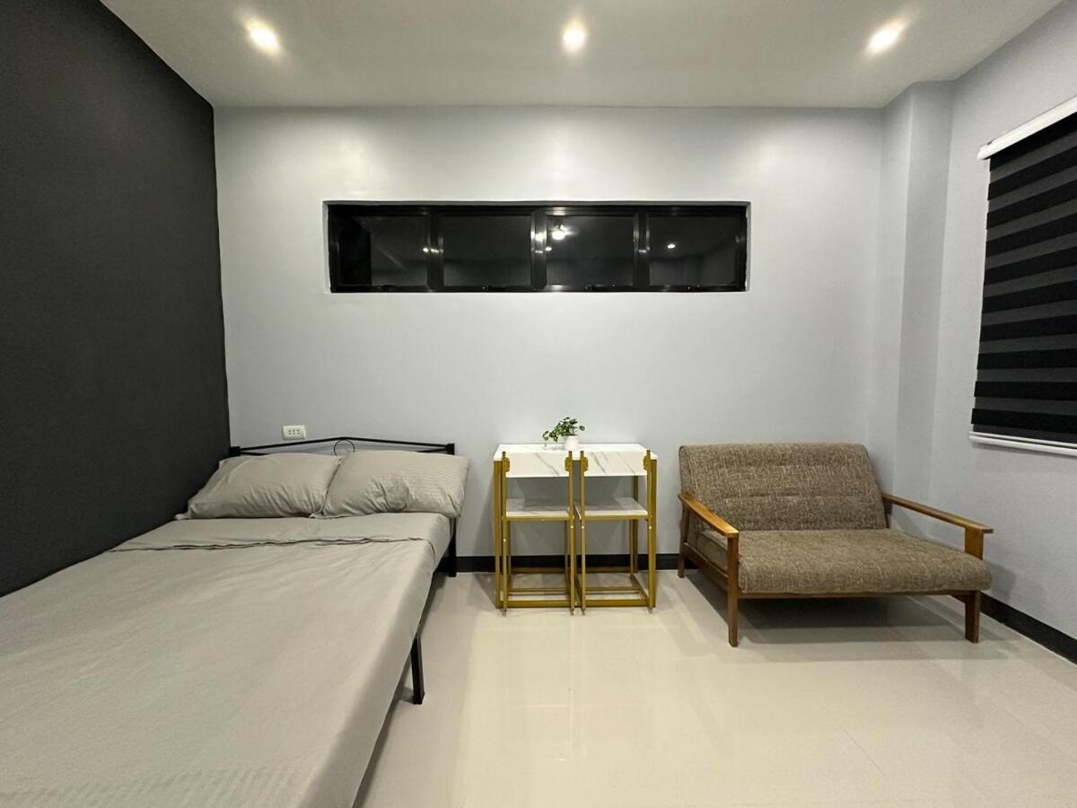 K And R Fully-furnished Apartment *