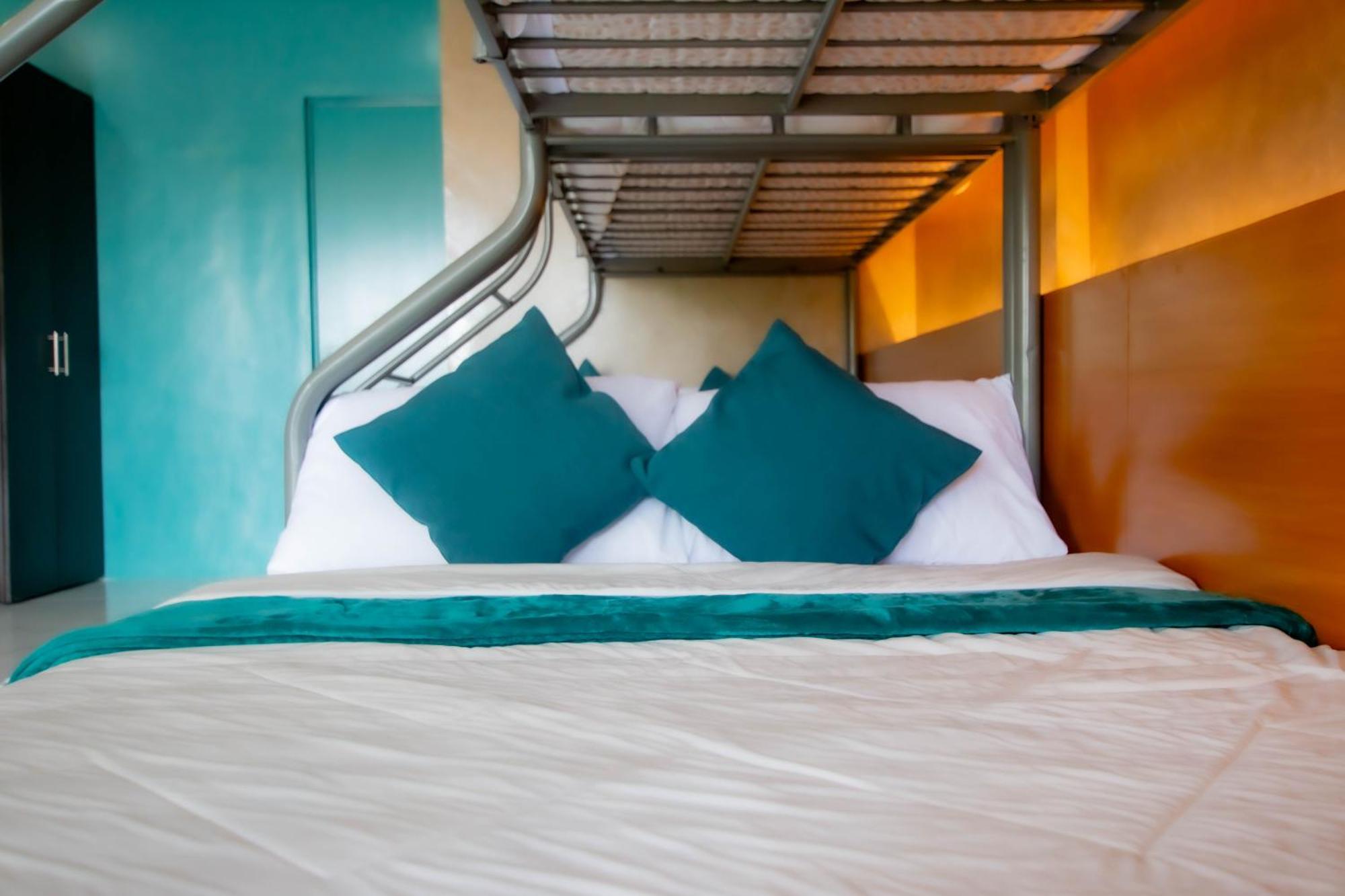 Tabina - Mactan Cebu International Airport Aparthotel *