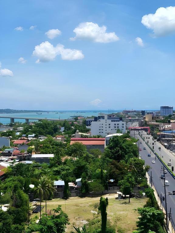 Hotel Sempre Premier Mactan Airport