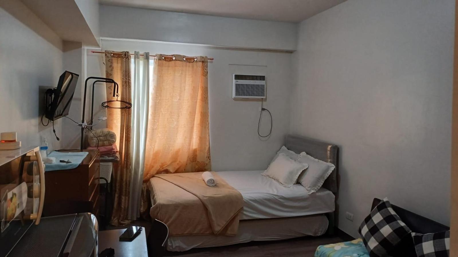 Great Ambience Nearby Food And Entertainment Outlet Apartment Cebu