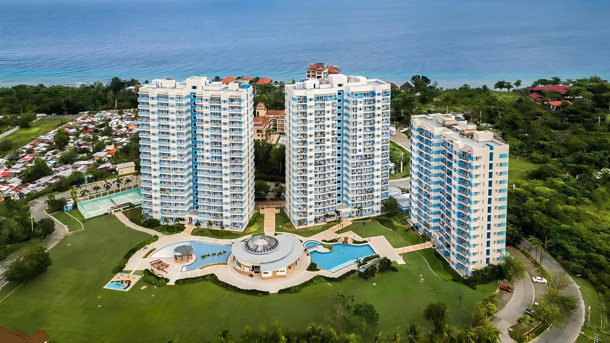 Spacious Unit With Balcony And Seaview Apartment Lapu-Lapu City