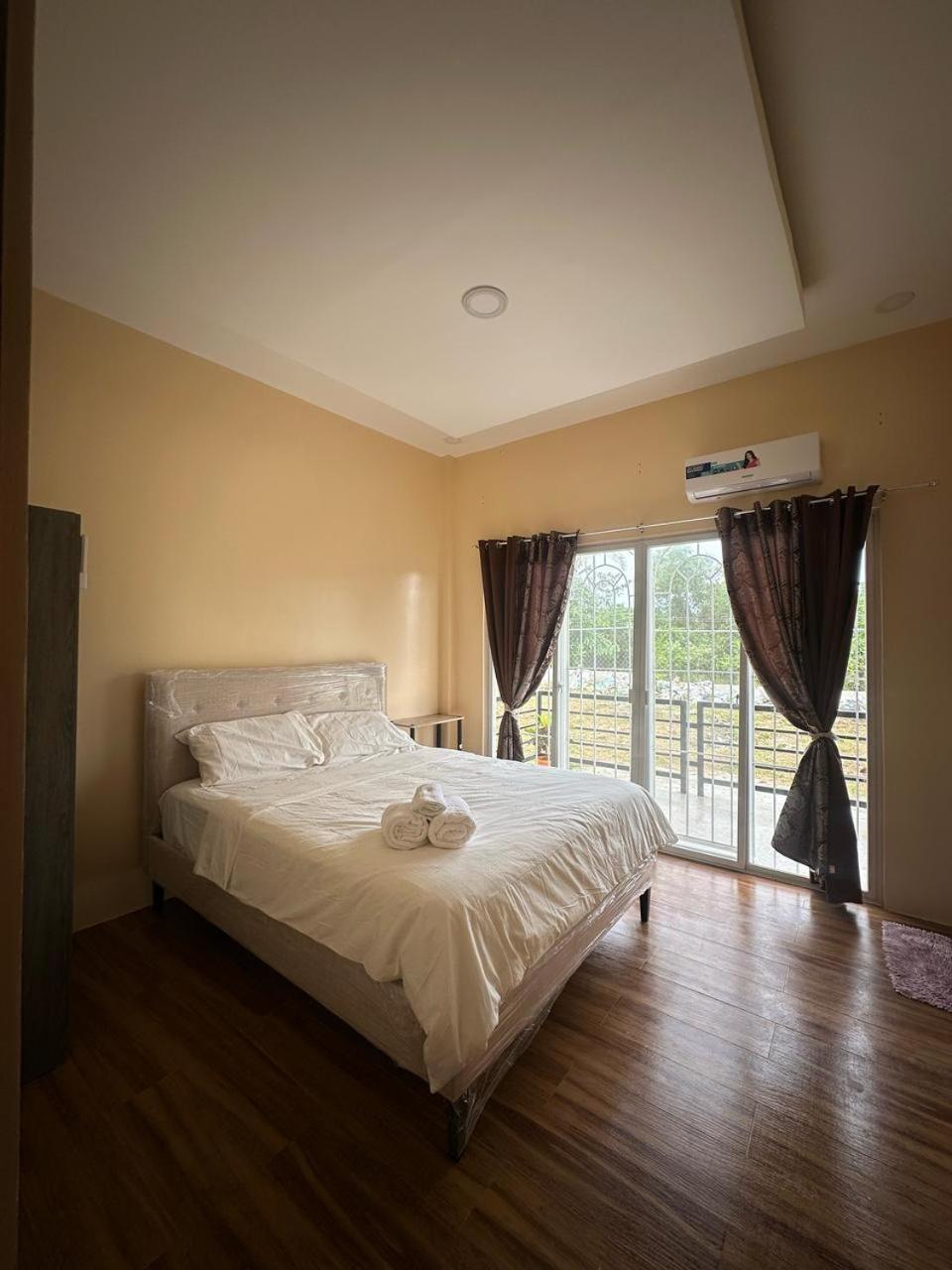 Jennys White Haven Homestay *