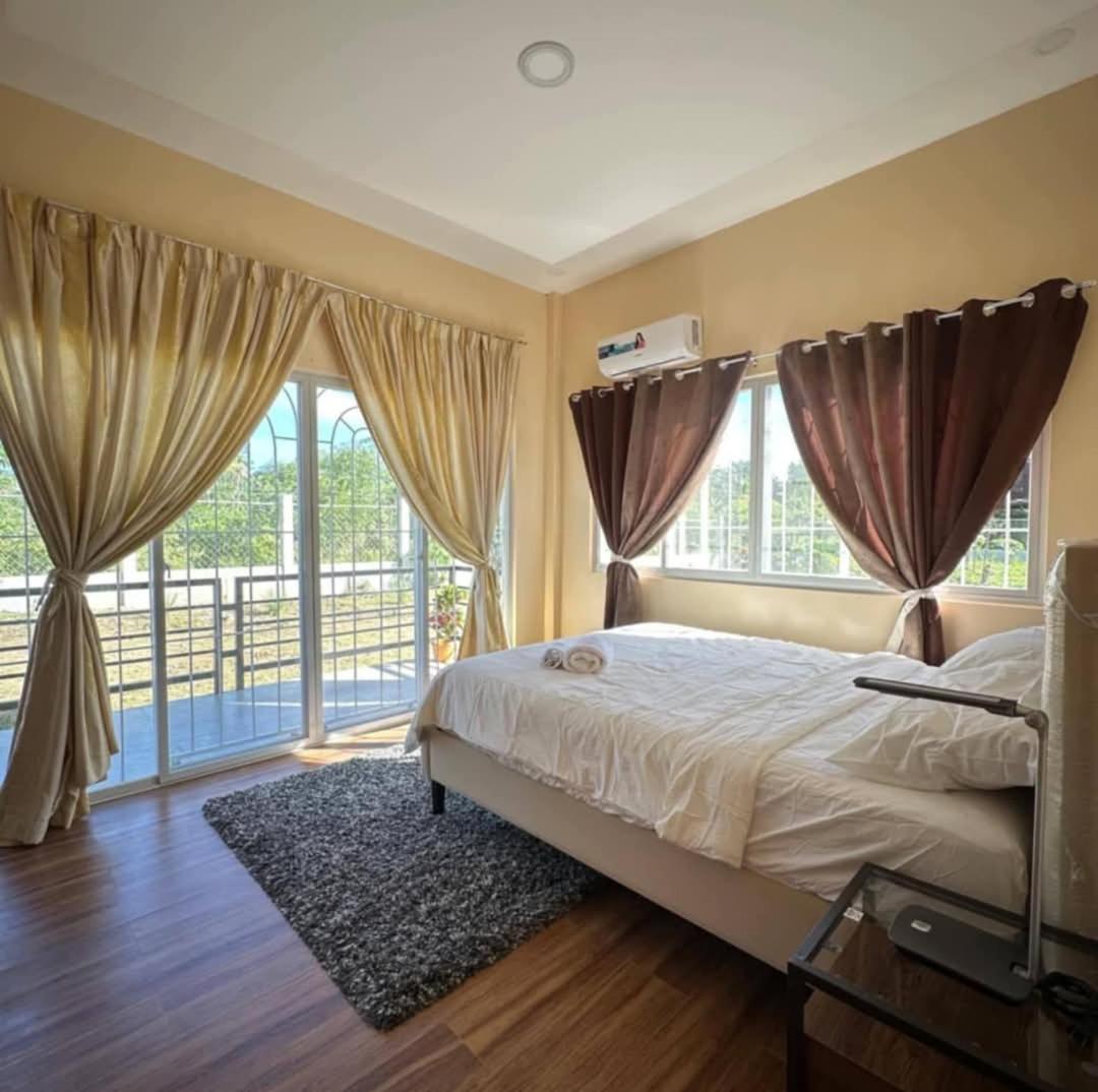Jennys White Haven Homestay