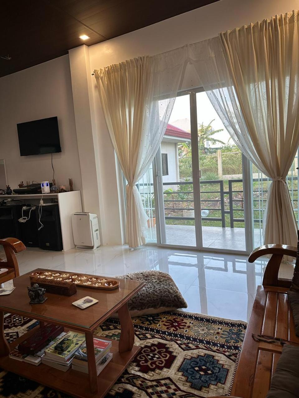 Jennys White Haven San Francisco (Cebu)