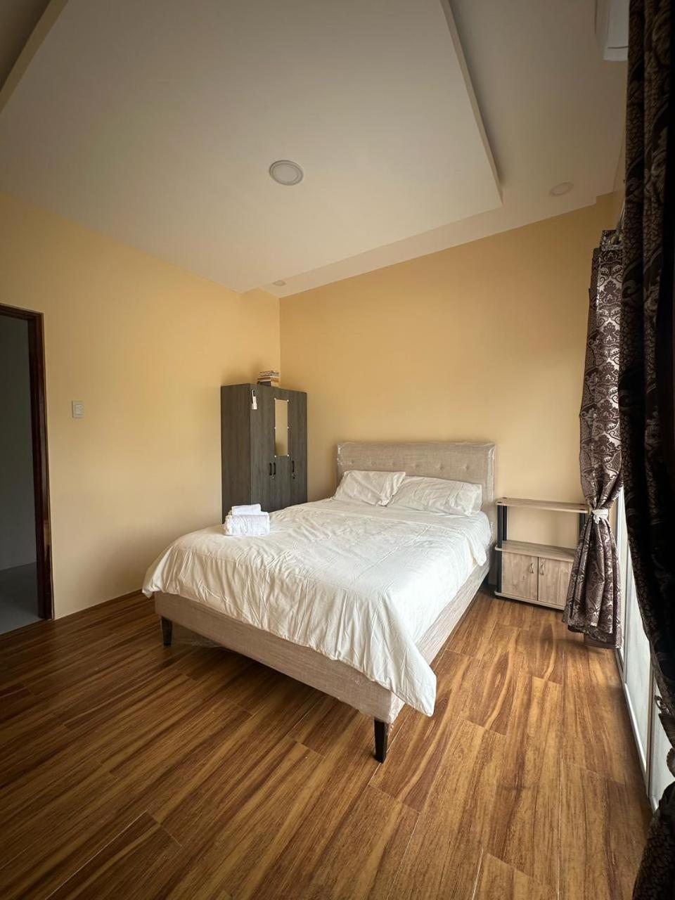 Jennys White Haven San Francisco (Cebu)