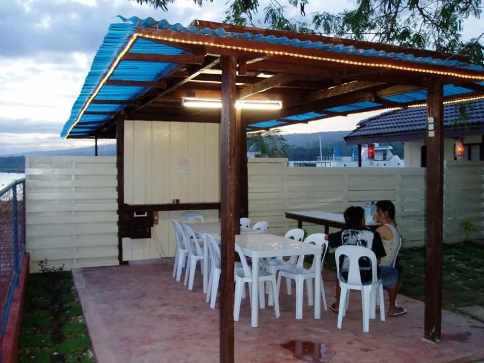 Guanzon House Holiday home *