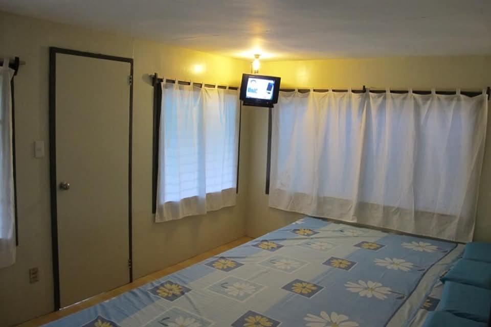 Holiday home Guanzon House