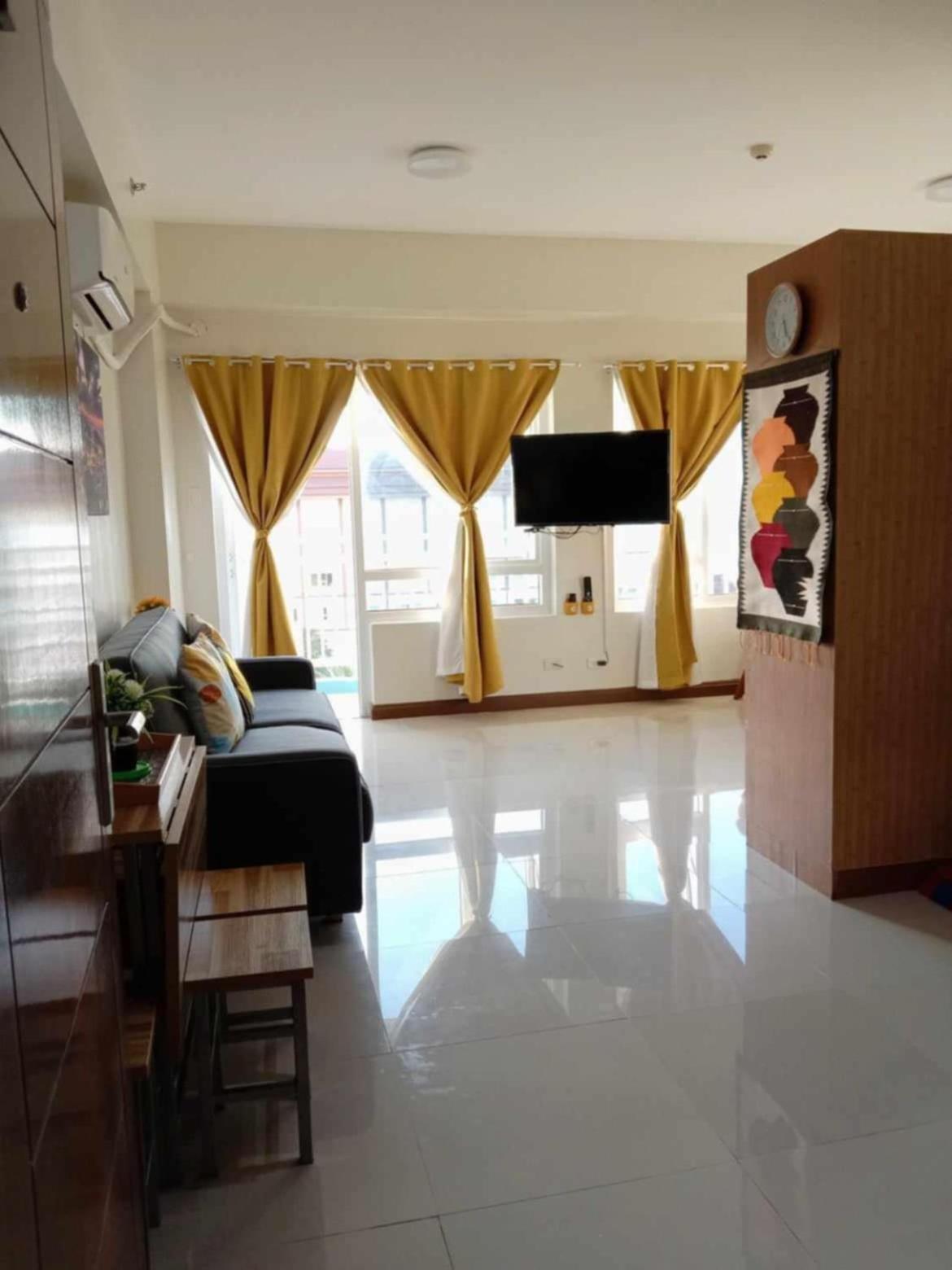 Spacious Unit With Balcony And Seaview Lapu-Lapu City