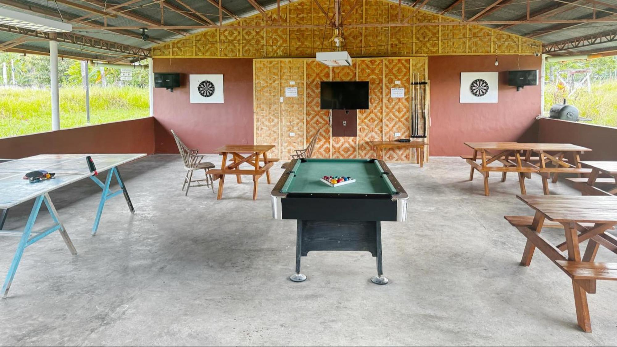 Barkada 20 Persons Guest house