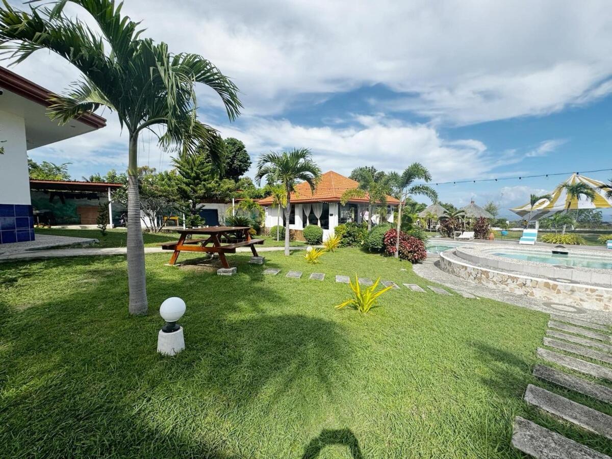 Villa Andromeda Or Family