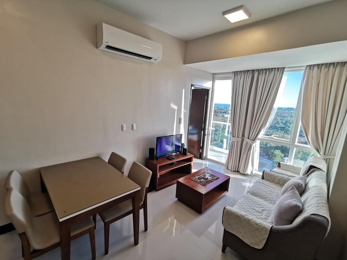 Apartment High-rise 11th Floor Escape *