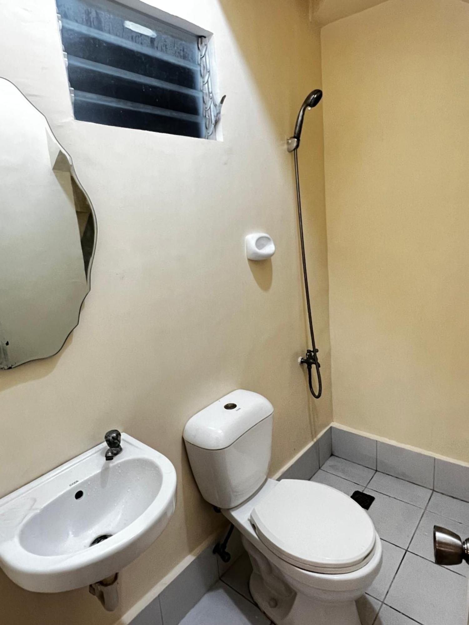 Fully-furnished Compostela House With Carpark, Wifi, Netflix Apartment Compostela (Cebu)