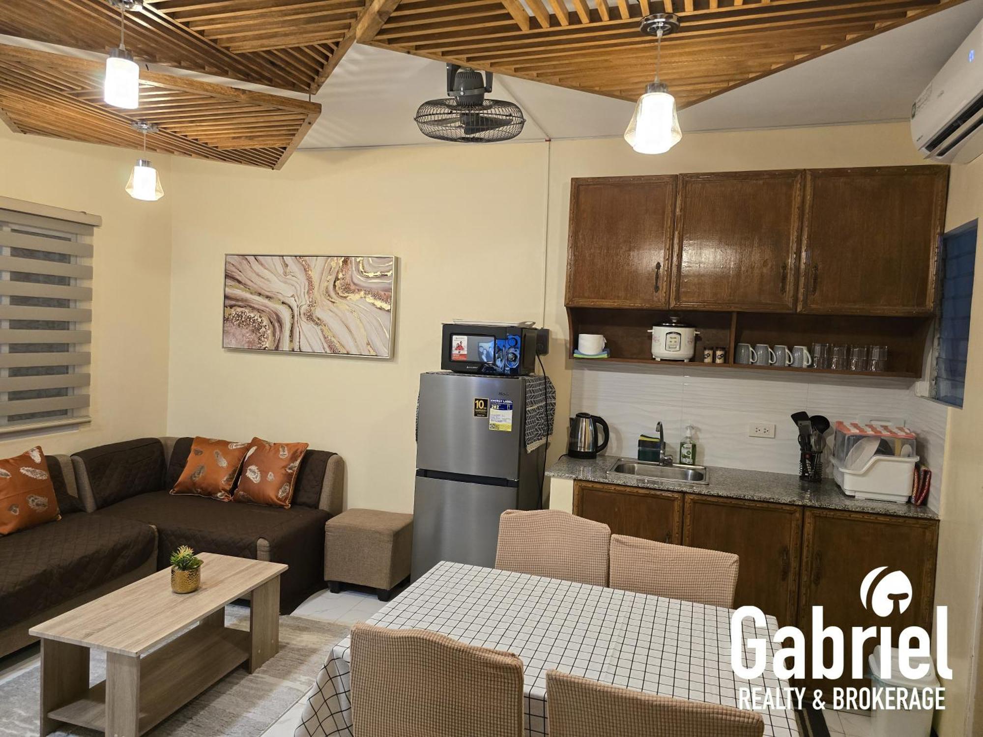 Apartment Fully-furnished Compostela House With Carpark, Wifi, Netflix Compostela (Cebu)