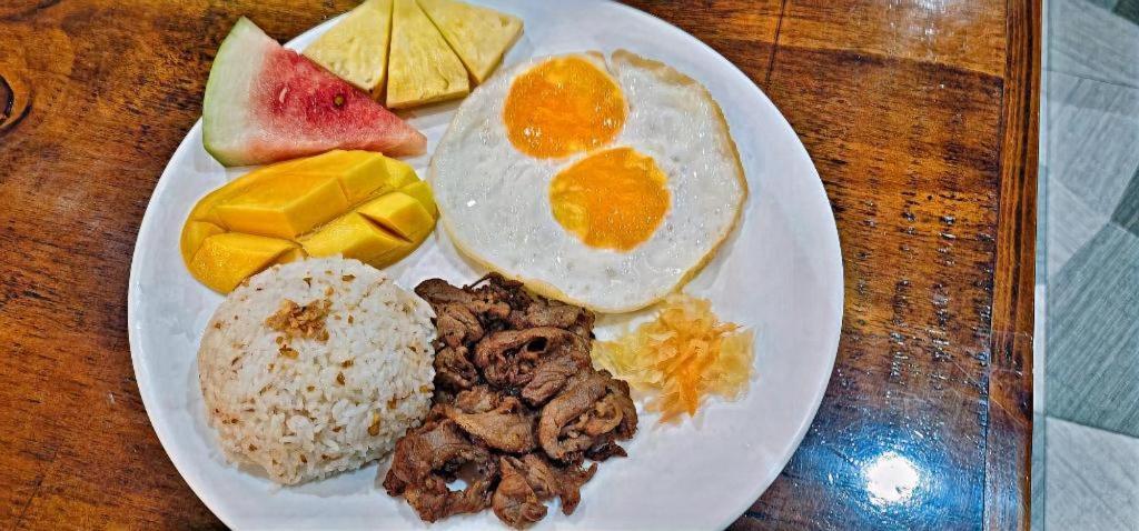 Hotel Sempre Premier Mactan Airport Cebu