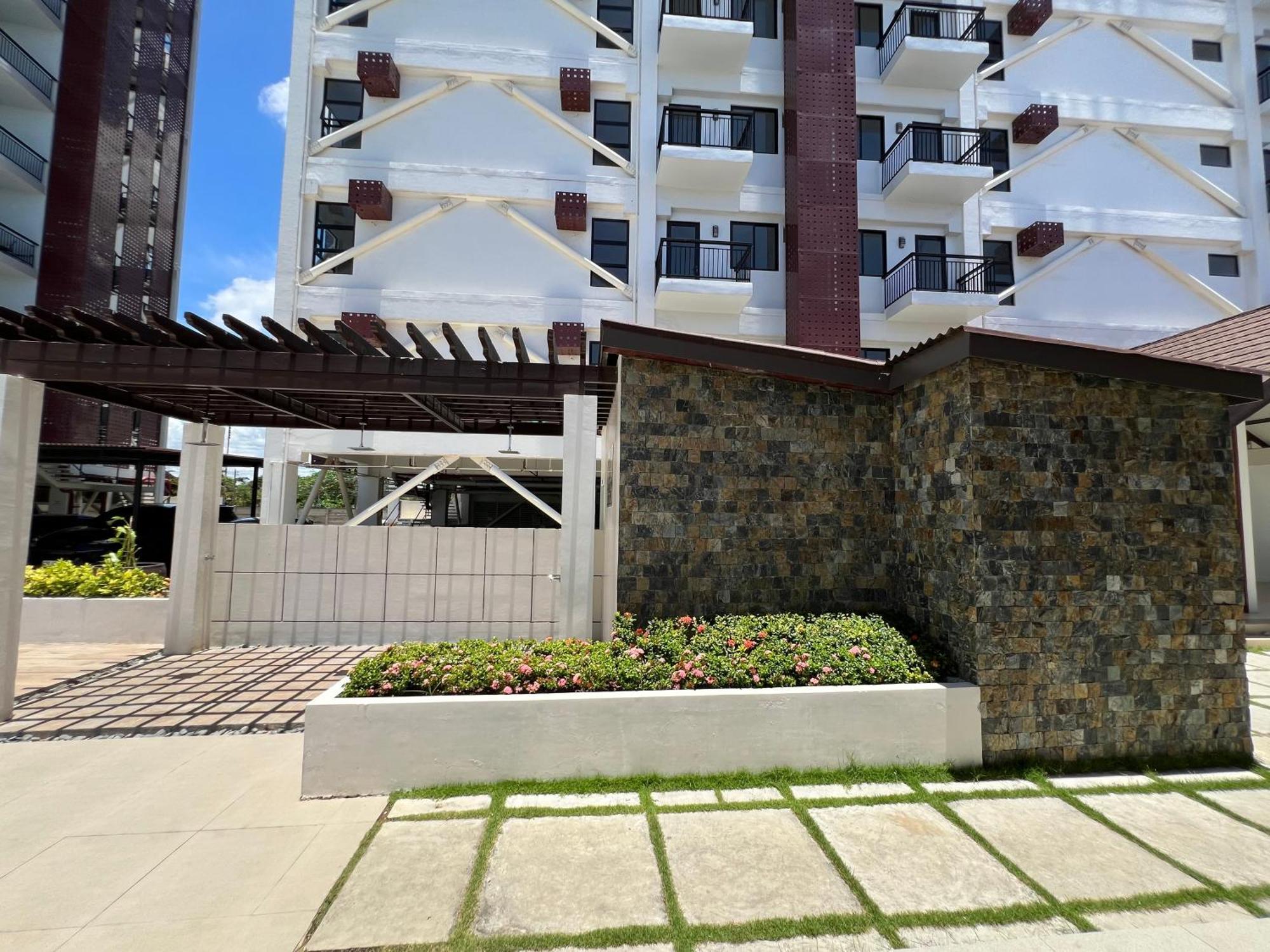 Royal Oceancrest Eleanor Aparthotel Lapu-Lapu City