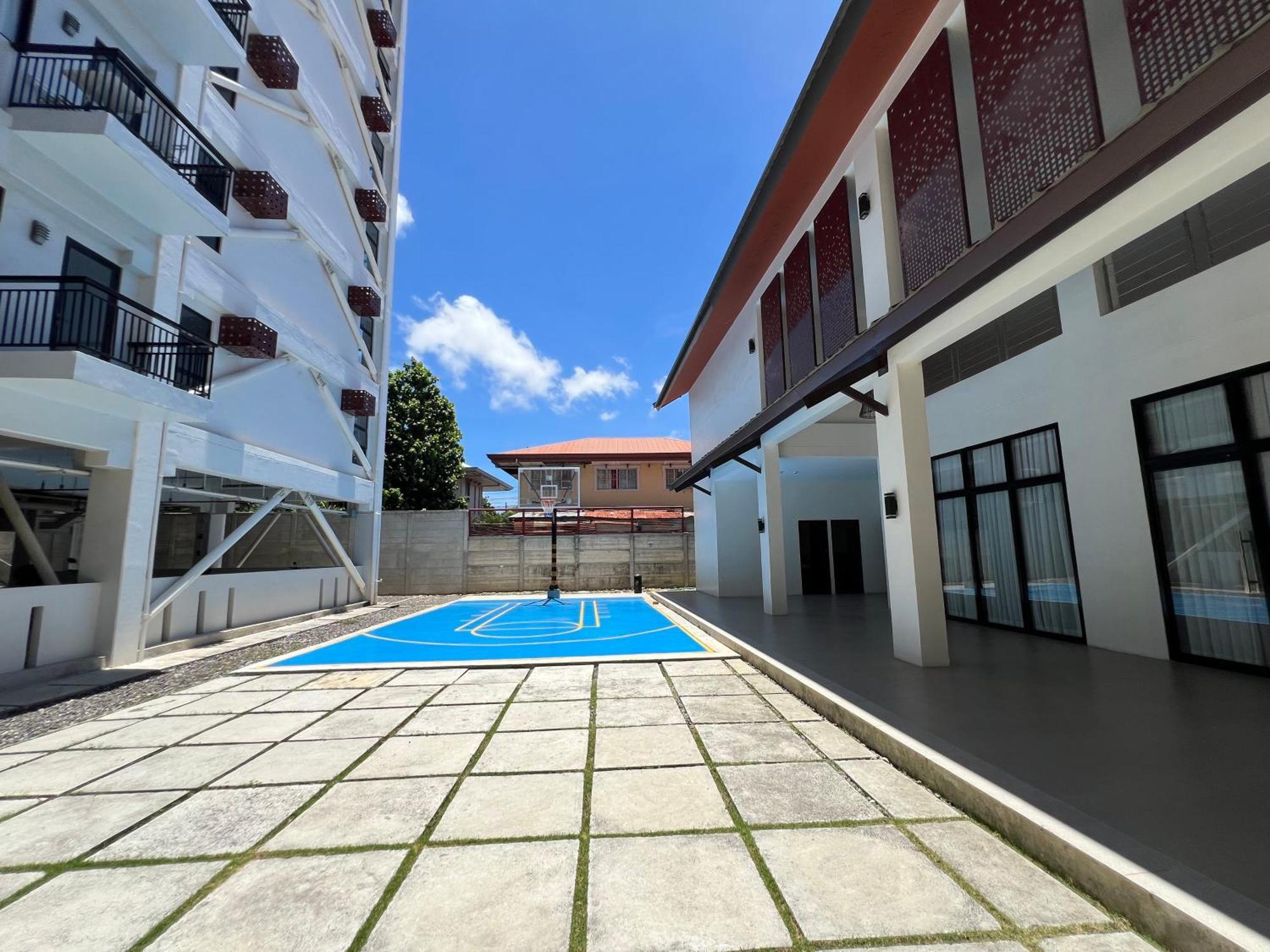 Royal Oceancrest Eleanor Lapu-Lapu City
