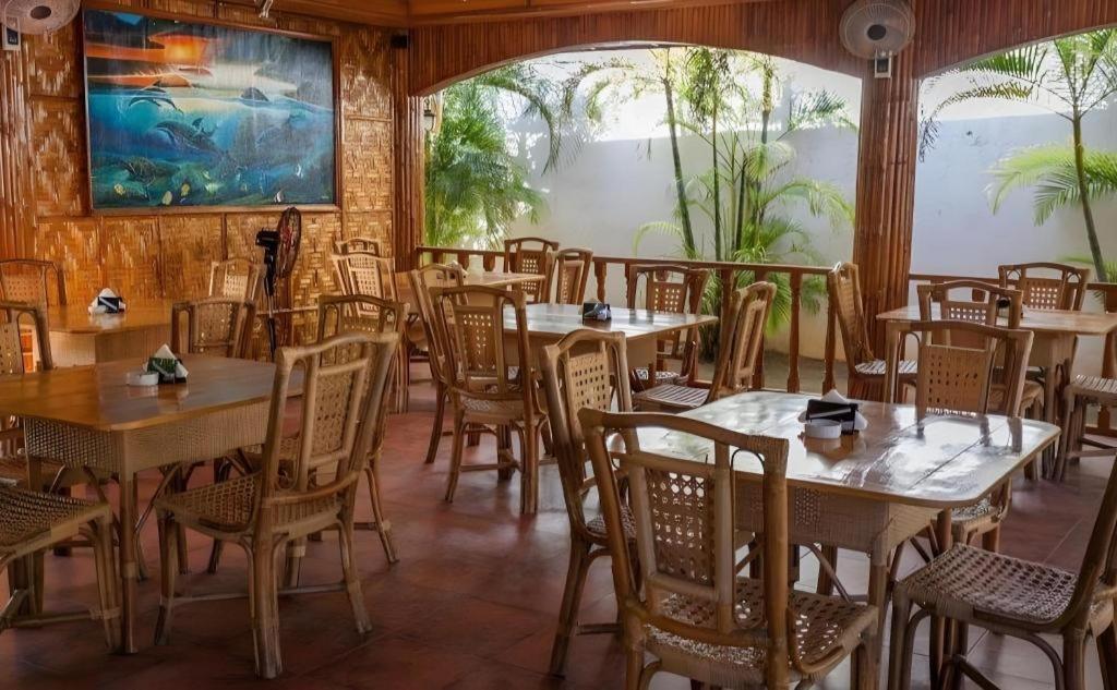 Resort Coucou Bar And Restaurant 3*
