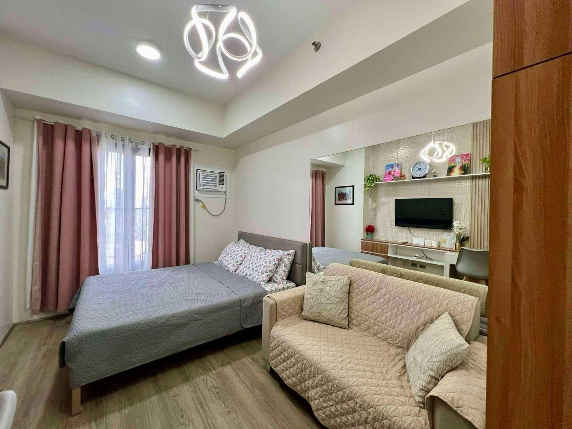 Aparthotel Cozy Couple's Getaway - The Median