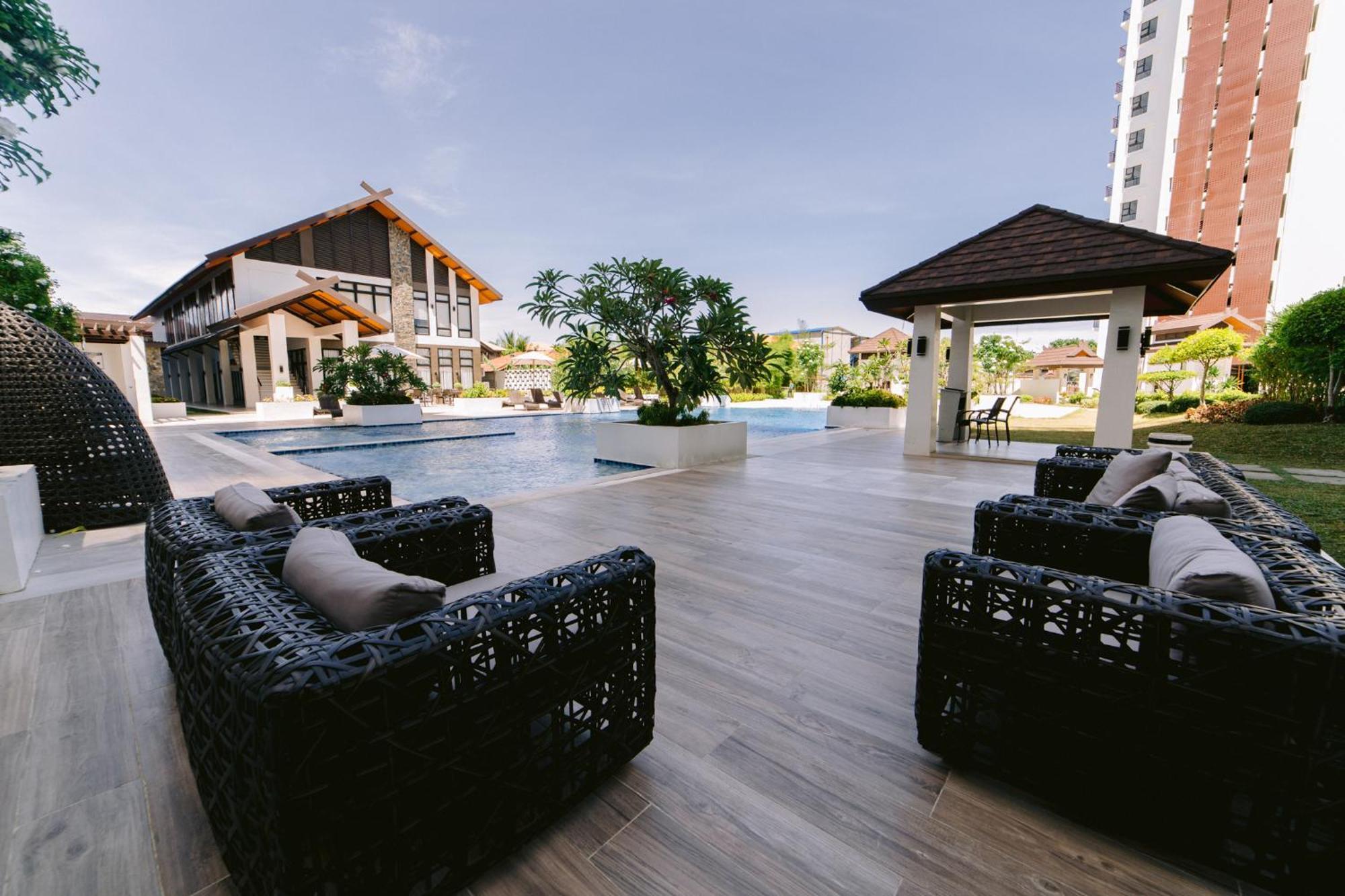 Royal Oceancrest Eleanor Lapu-Lapu City