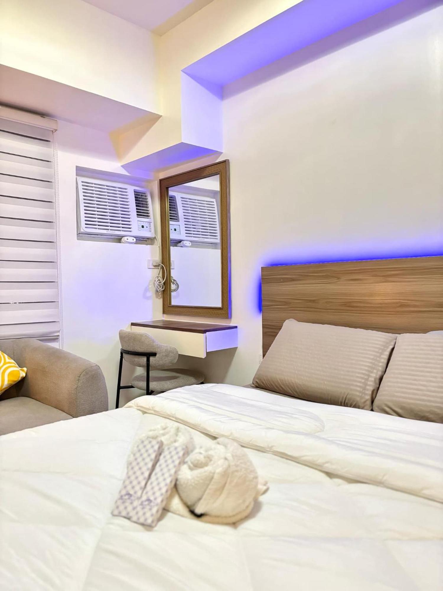 Classy Gabi's Crib - Horizon 101 *