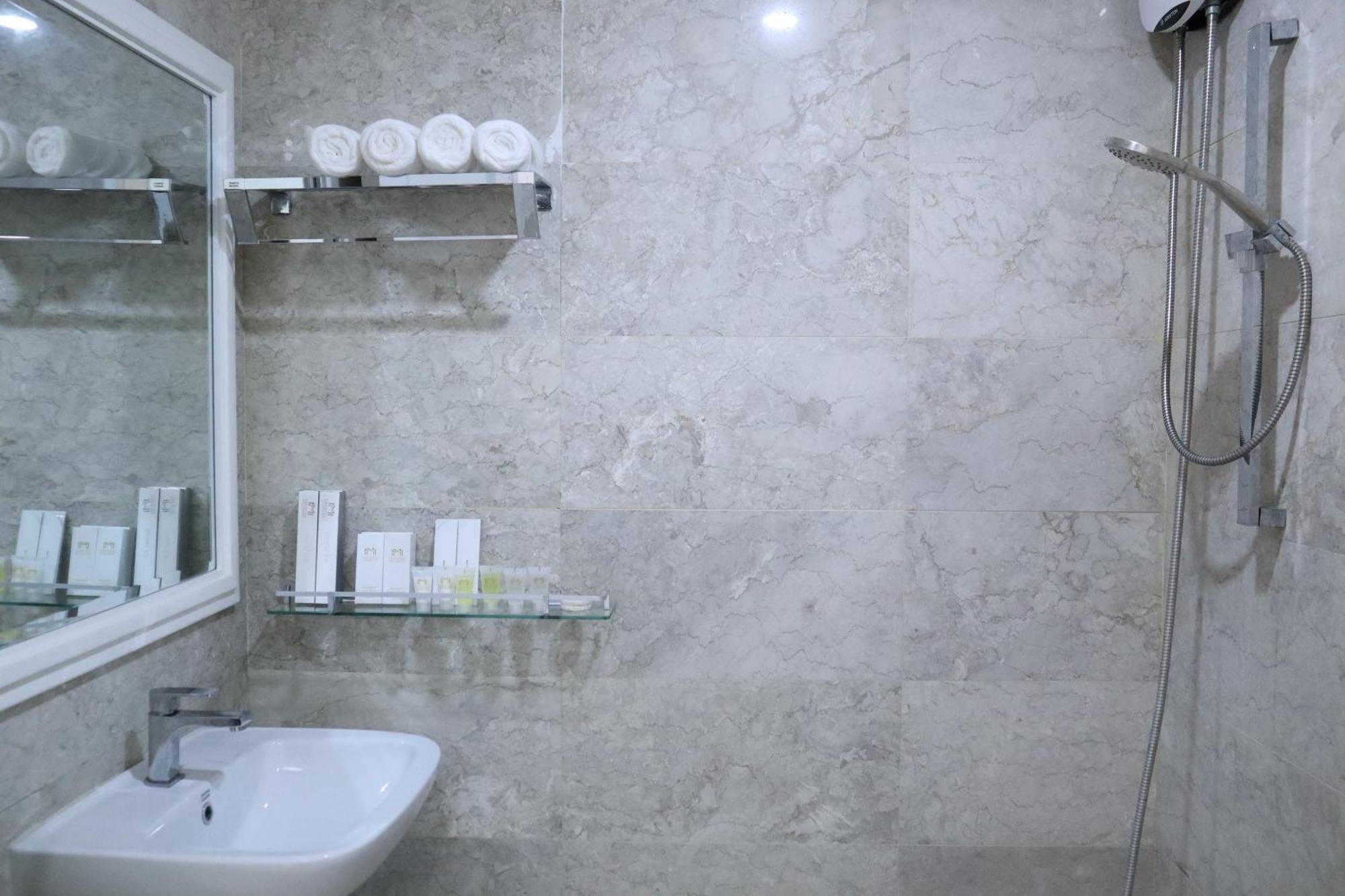 Hotel The Mark Resort Cebu Lapu-Lapu City