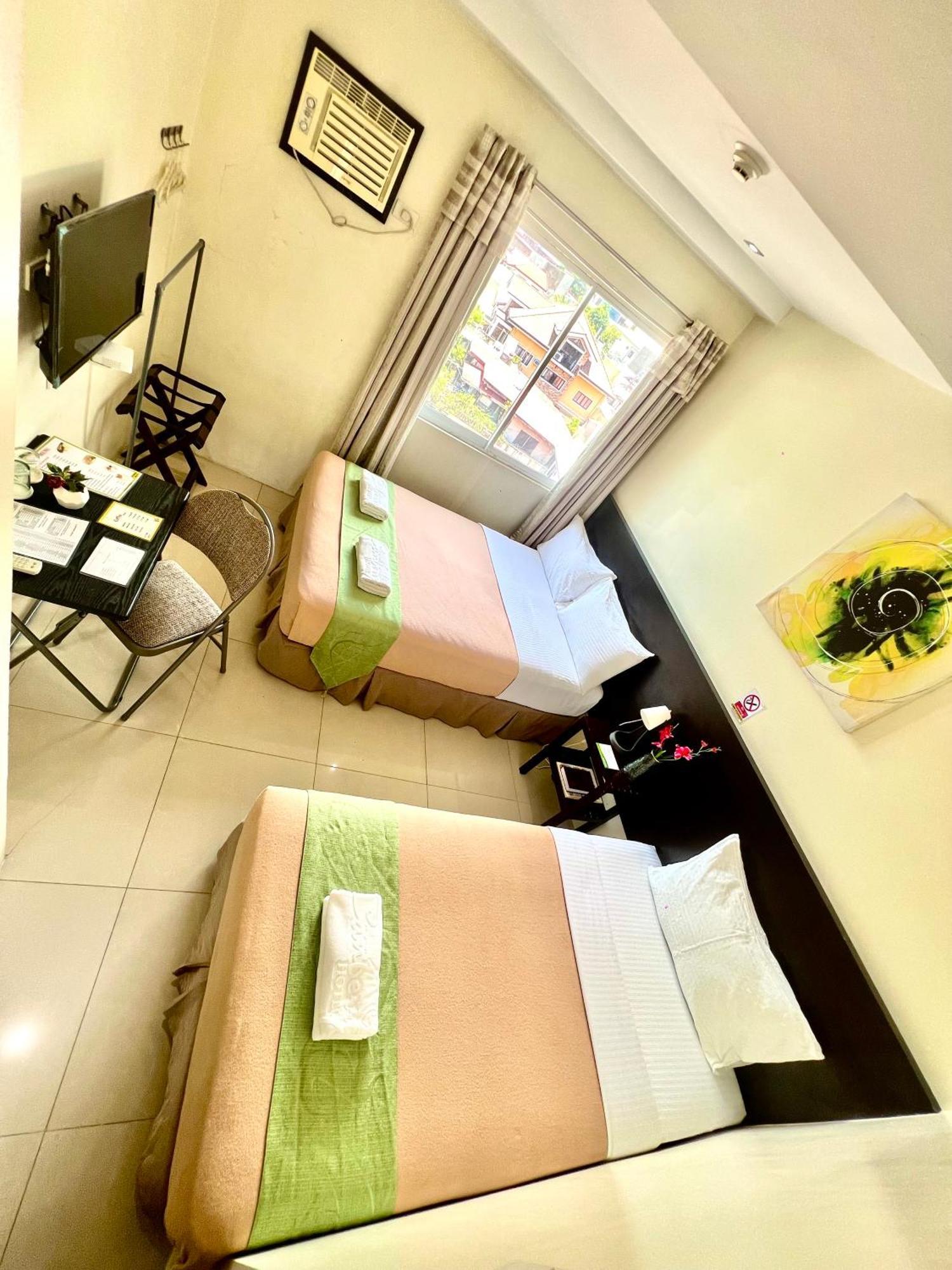 Hotel Canberry