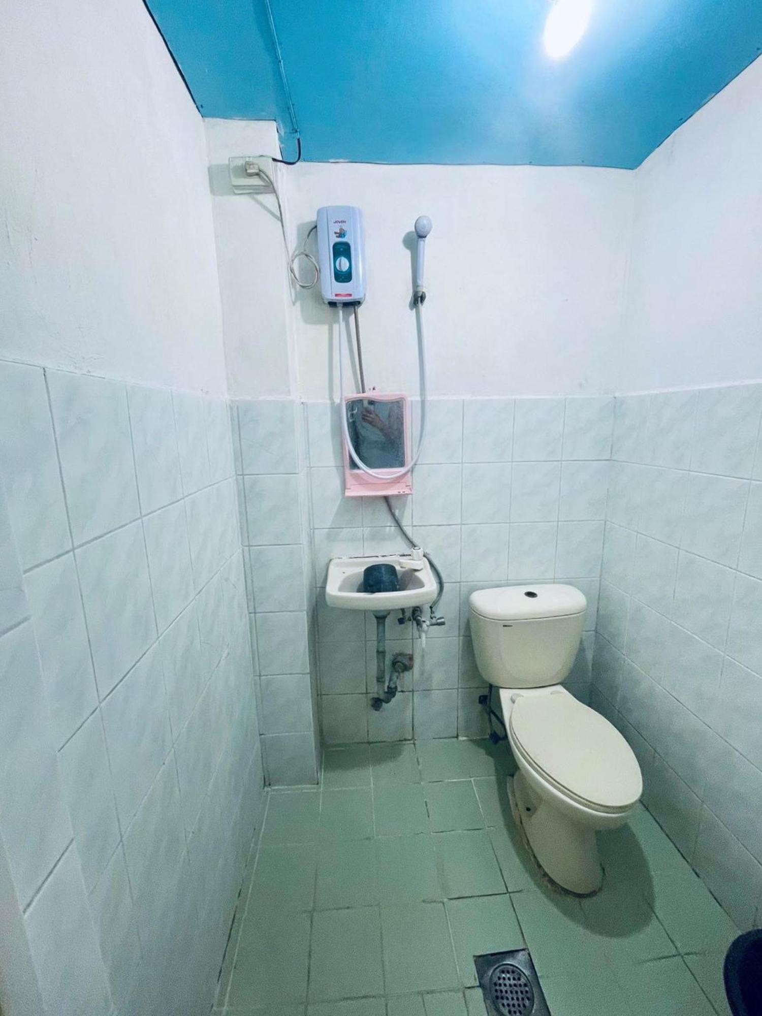 Inn Max Travellers By Reddoorz Lapu-Lapu City
