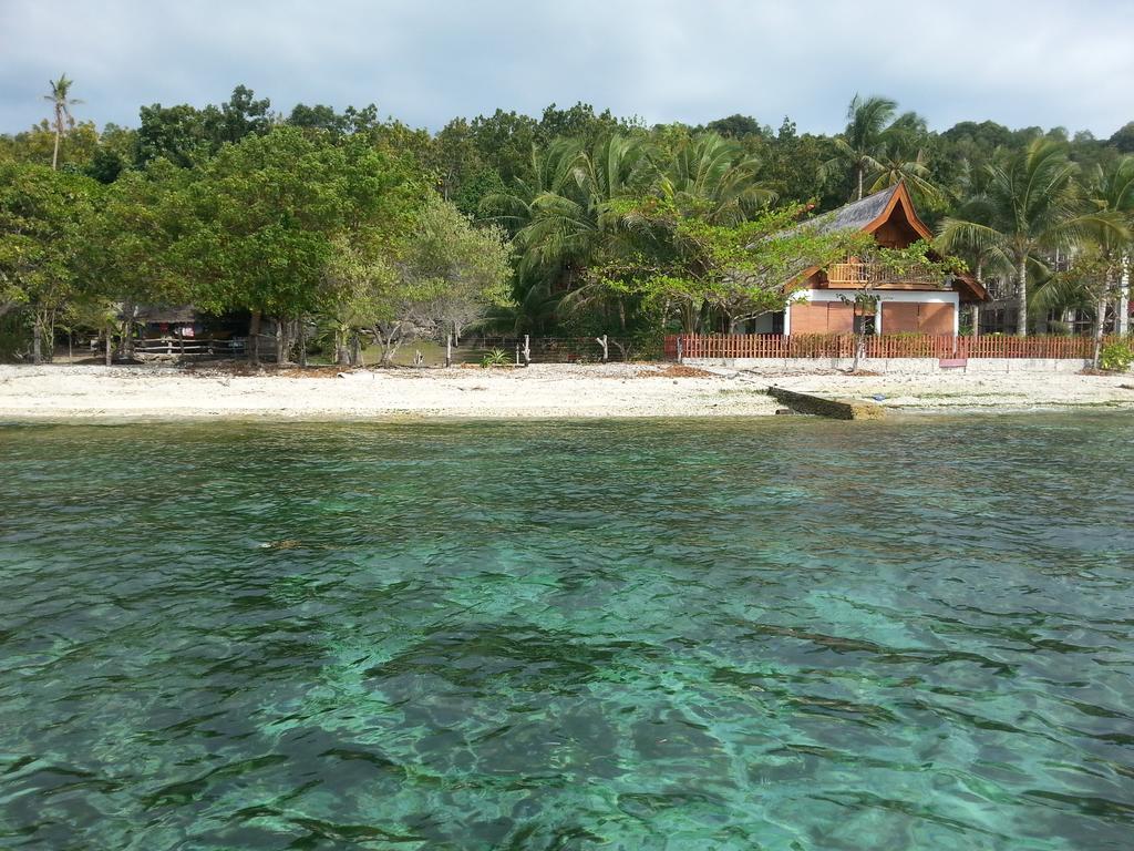 Beach House - Cebu * Santander