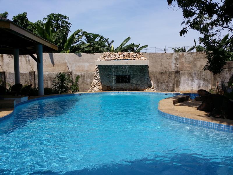 Lapu-lapu & Restaurant * Lapu-Lapu City