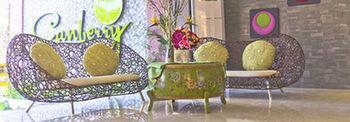 Hotel Canberry 2*