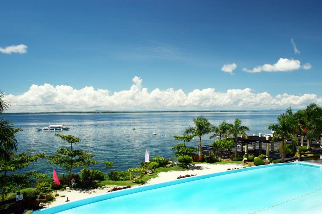 La Mirada Beachfront Condo: Ocean Views & Amenities 2* Lapu-Lapu City