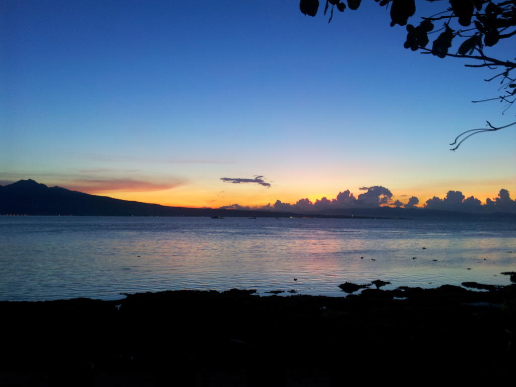 Beach House - Cebu