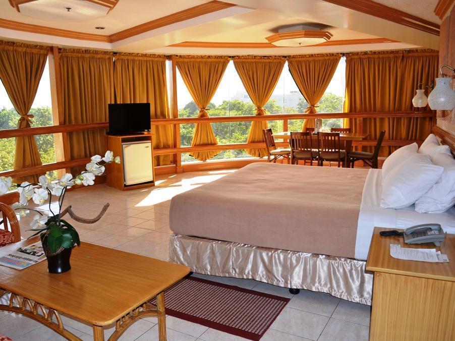 Elegant Circle Hotel Cebu