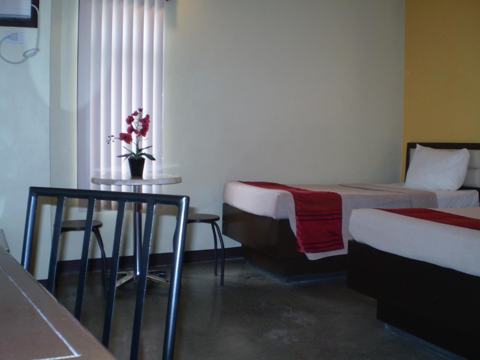 Express Mabolo Hotel