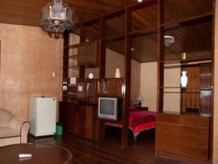 Schweizer Former St. Moritz 2*