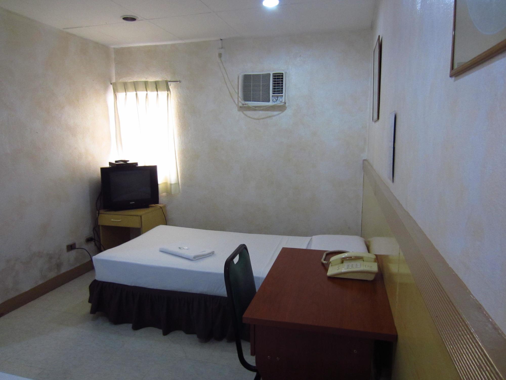Mactan House Hotel