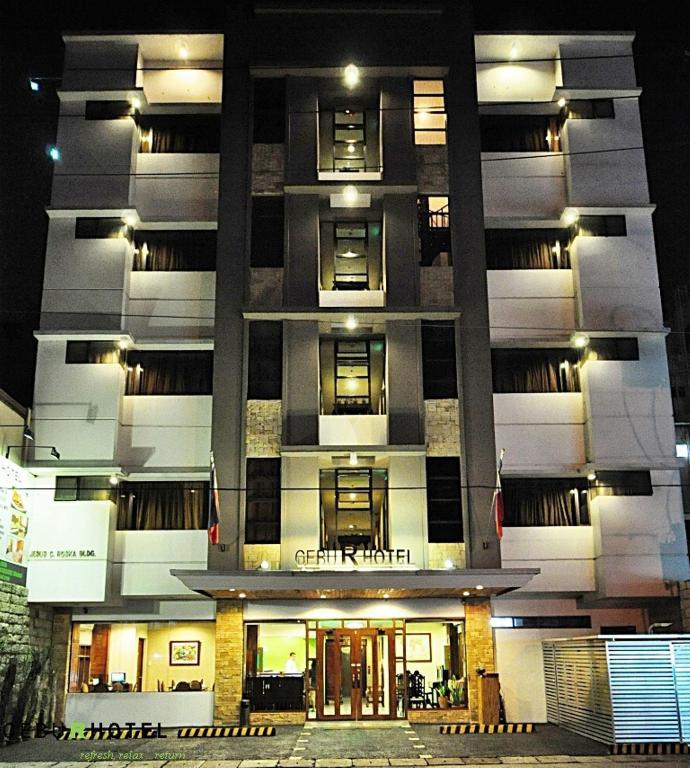 Hotel R Capitol