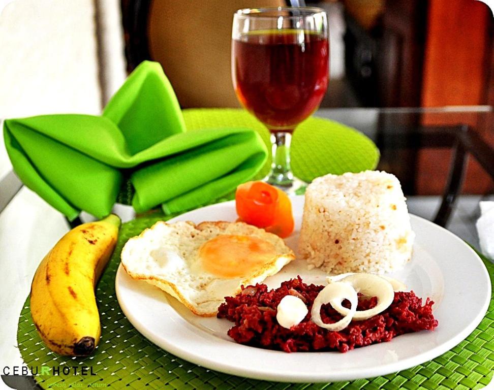 Hotel R Capitol Cebu
