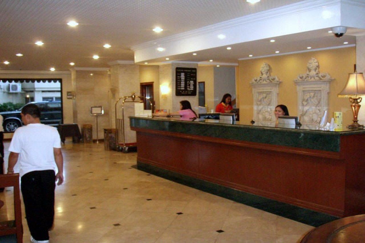 Hotel Diplomat 2*