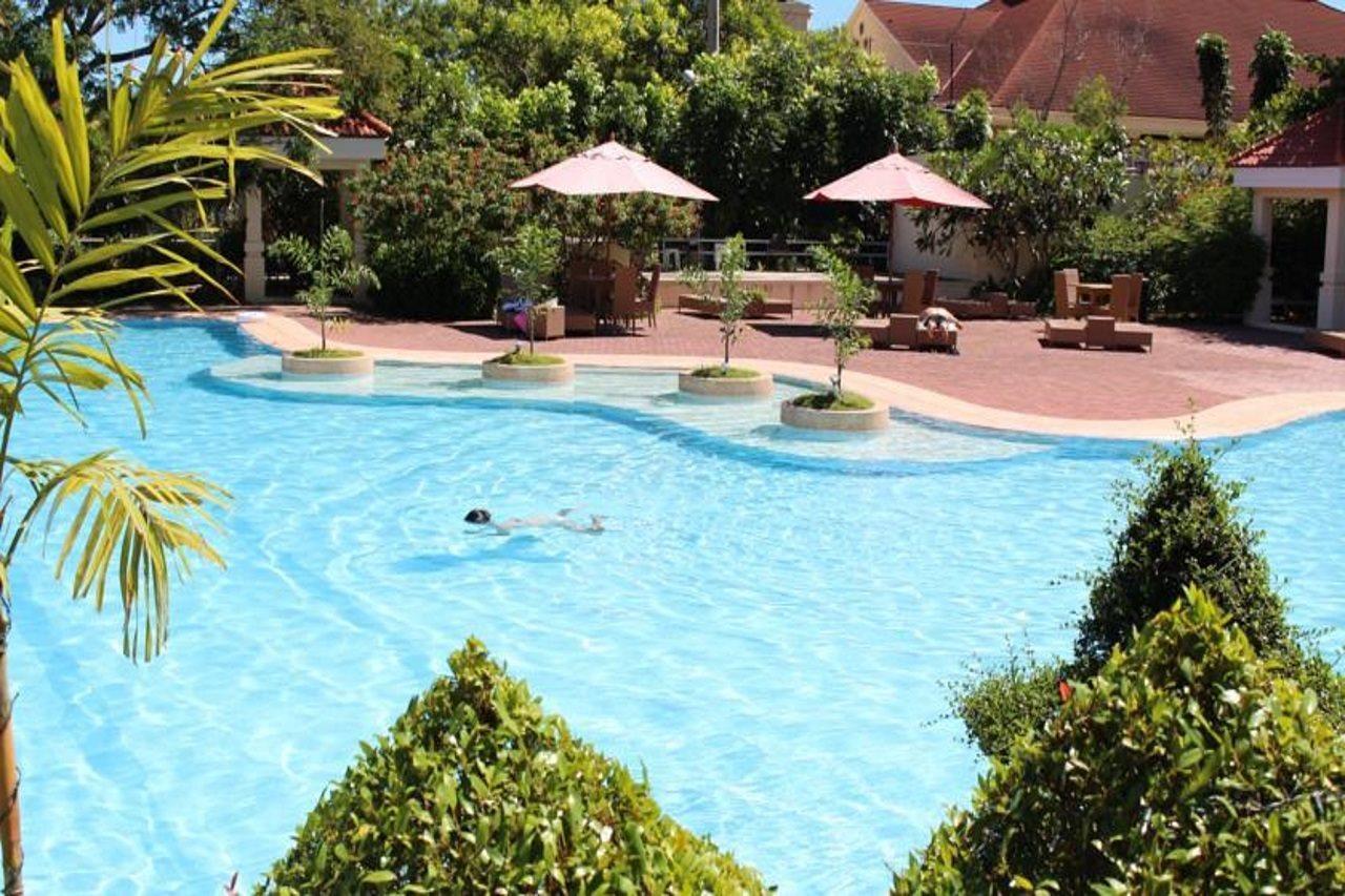 Resort Sotogrande And Lapu-Lapu City