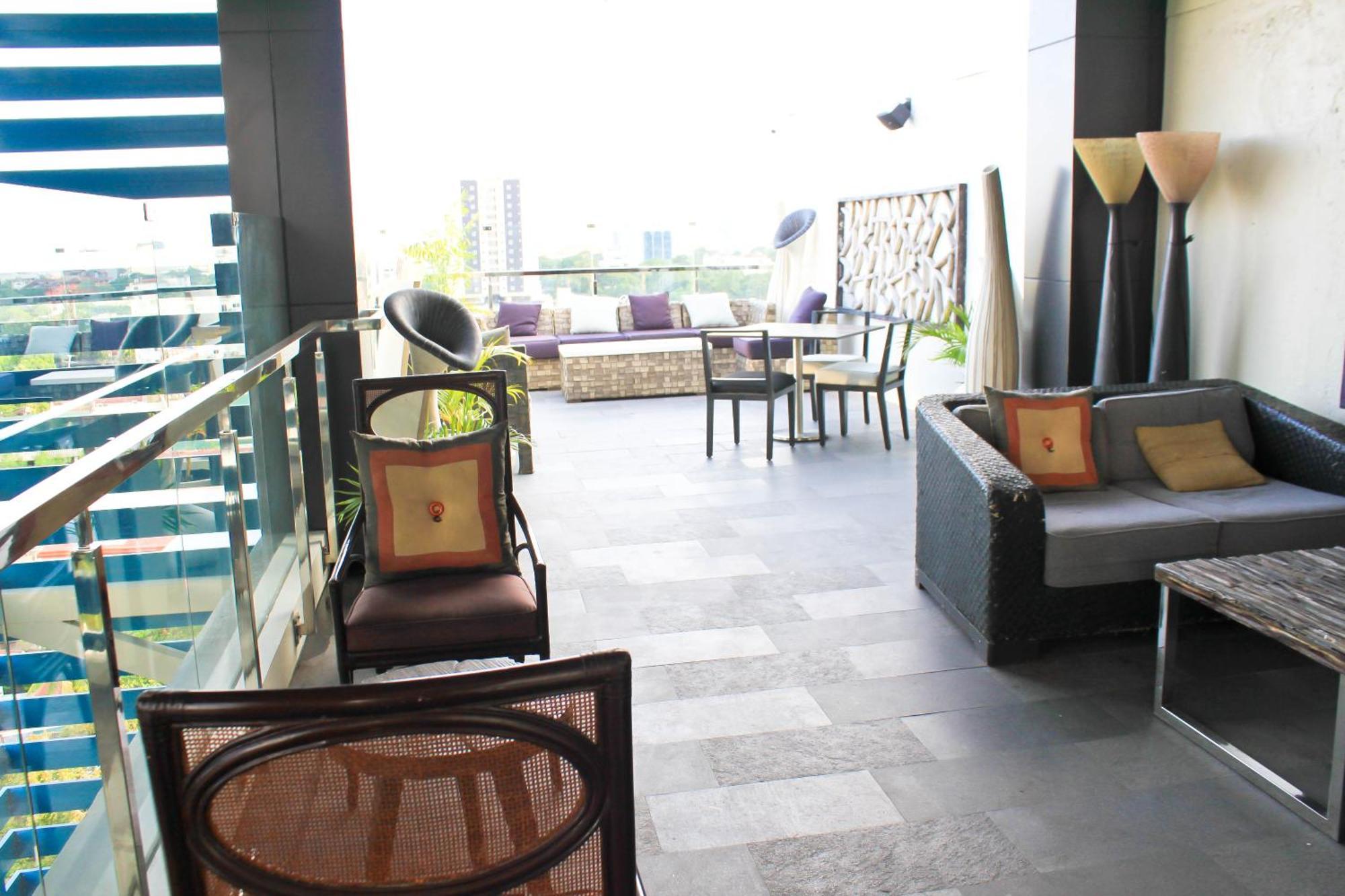 Hotel Azia And Residences