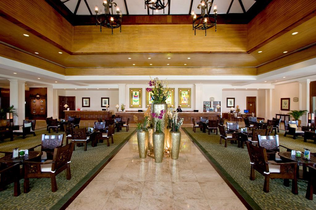 Waterfront Airport And Casino 4* Lapu-Lapu City