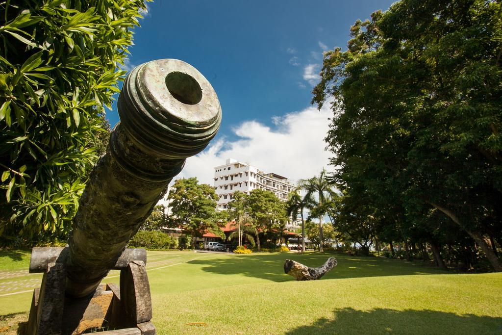 Resort Cebu White Sands And
