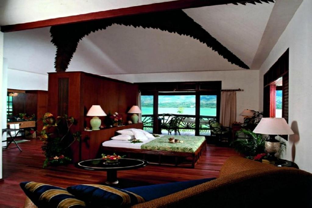 Resort Island Wellness