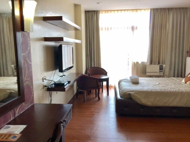 Oyo 159 San Remigio Pensionne Hotel 2*