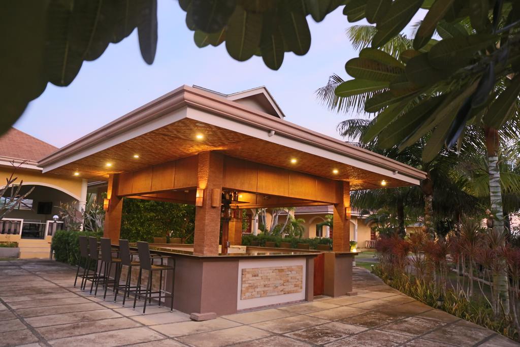 Turtle Bay Dive 4* Moalboal