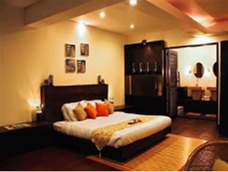 Agila Pool Hotel 3*